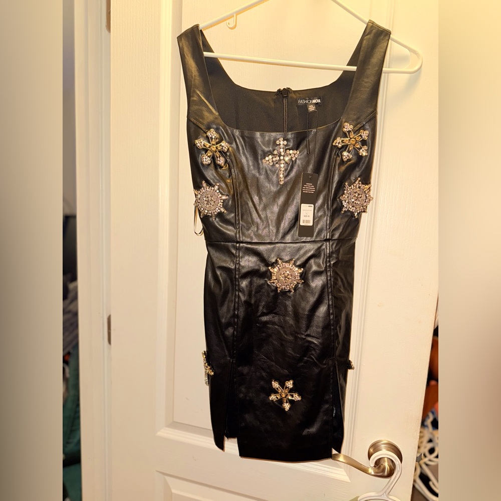 Black dazzling muse dress